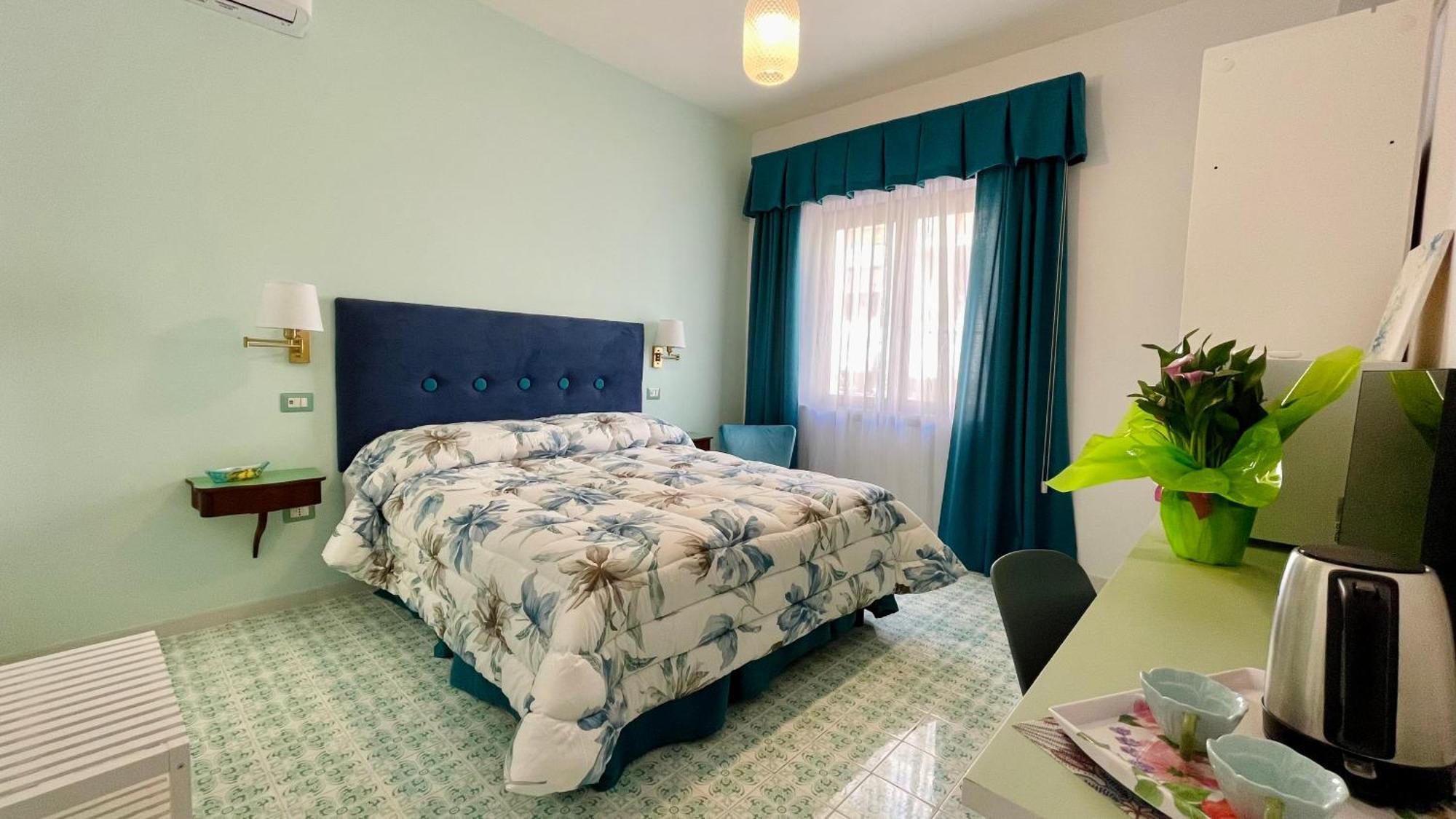 Bluemagi Hotell Sorrento Exteriör bild