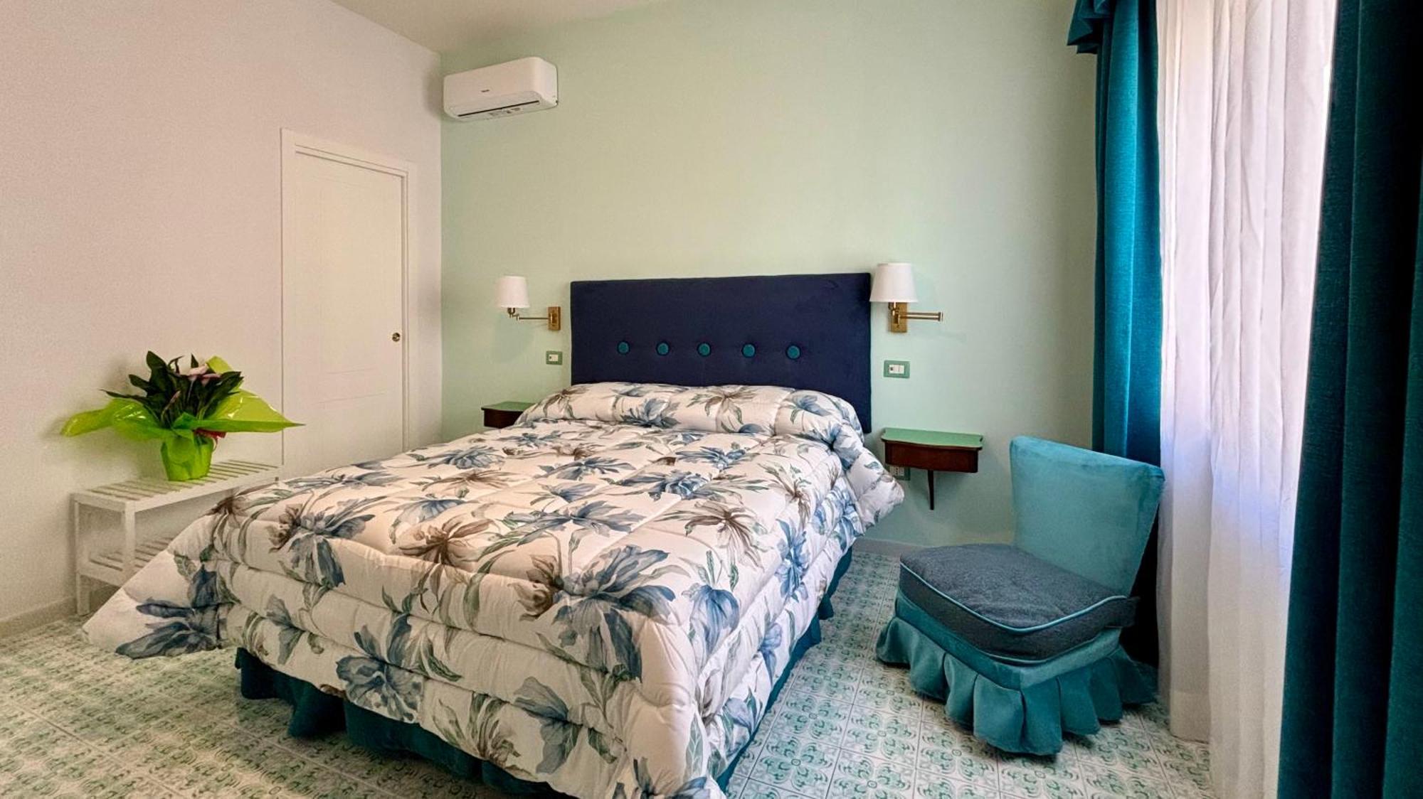 Bluemagi Hotell Sorrento Exteriör bild