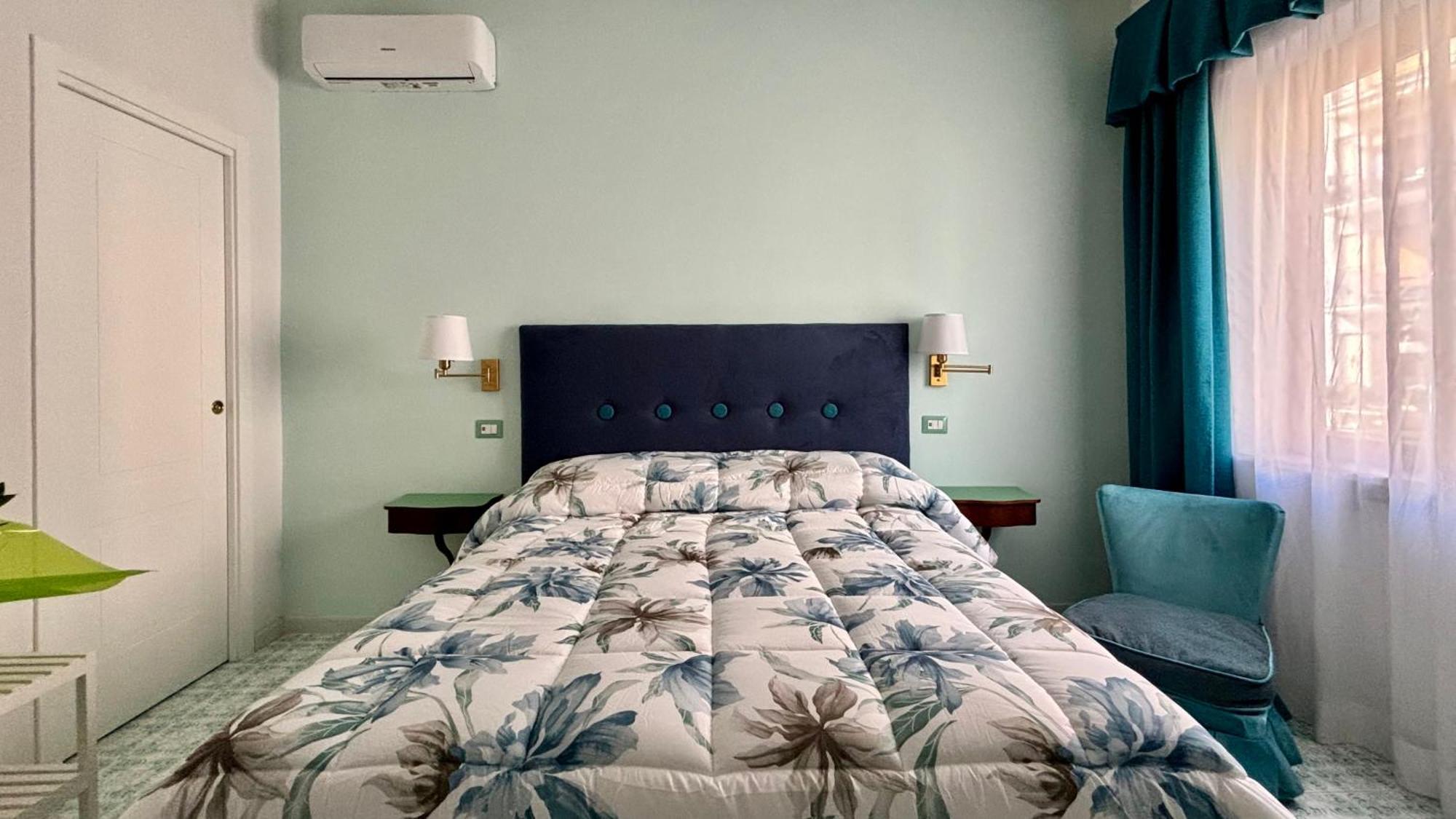 Bluemagi Hotell Sorrento Exteriör bild