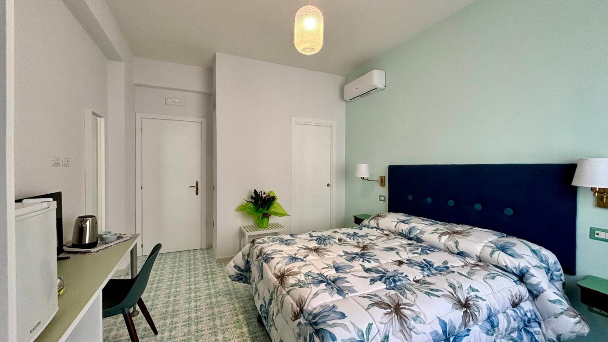 Bluemagi Hotell Sorrento Exteriör bild