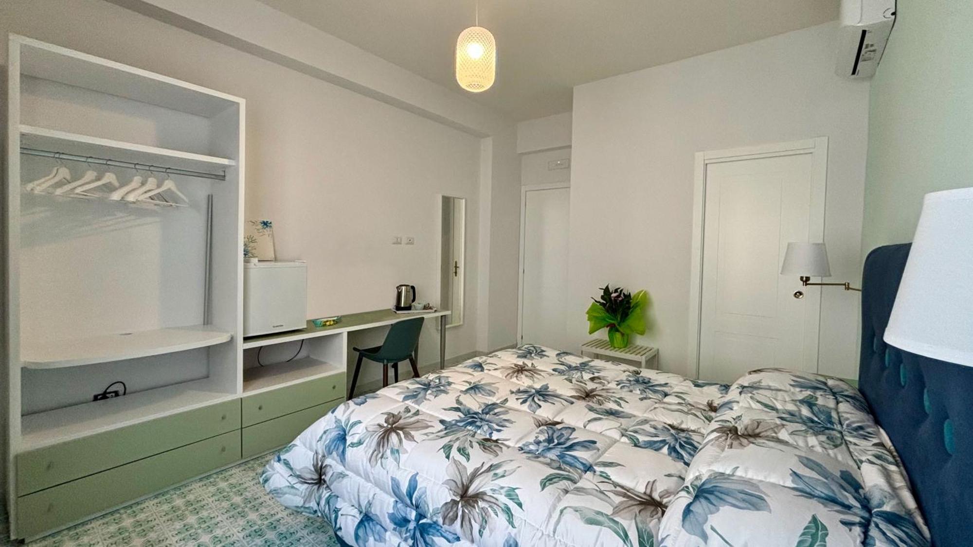 Bluemagi Hotell Sorrento Exteriör bild